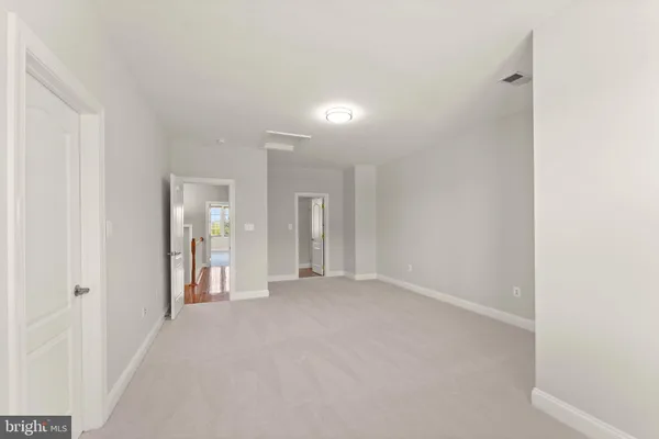 $1,050,000 | 19066 Crimson Clover Terrace, Leesburg, VA 20176