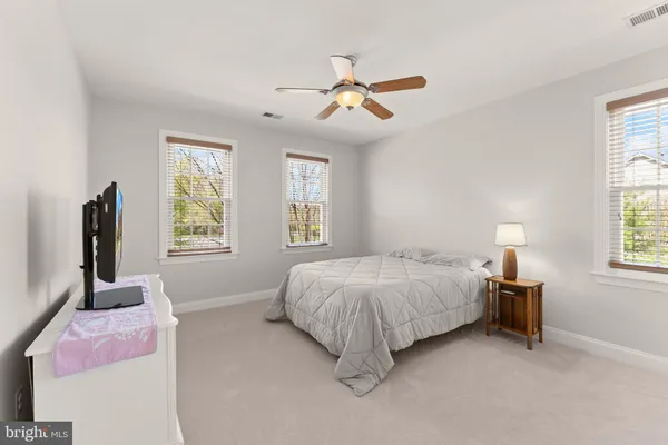 $1,050,000 | 19066 Crimson Clover Terrace, Leesburg, VA 20176