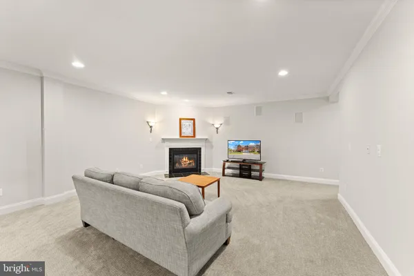 $1,050,000 | 19066 Crimson Clover Terrace, Leesburg, VA 20176