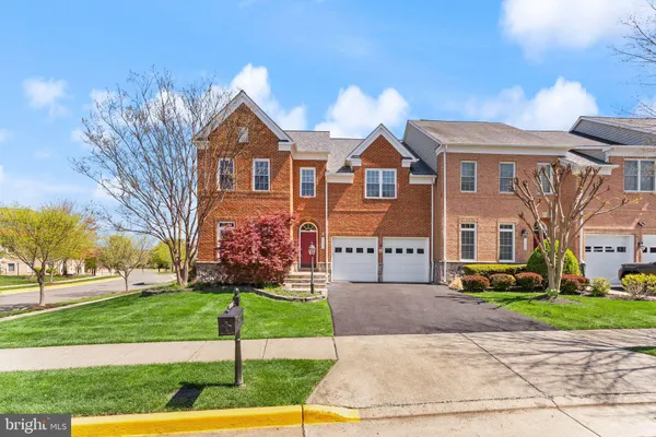 $1,050,000 | 19066 Crimson Clover Terrace, Leesburg, VA 20176
