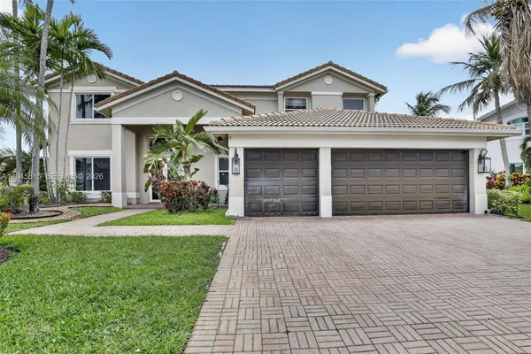 $9,900 | 981 Waterside Circle, Fort Lauderdale, FL 33327