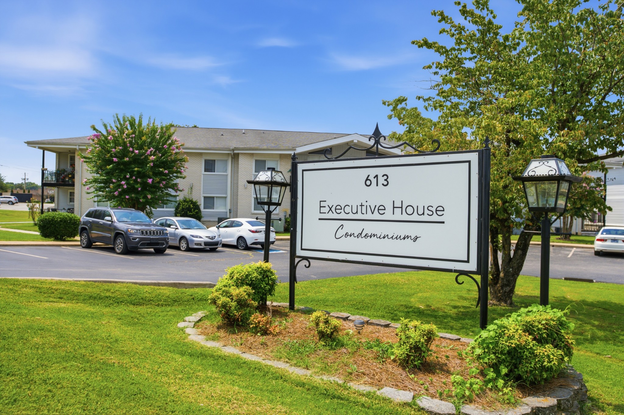 613 Hillsboro Road, Unit C16 Franklin, TN 37064 - Photo 1 of 36 Gallery Image 1