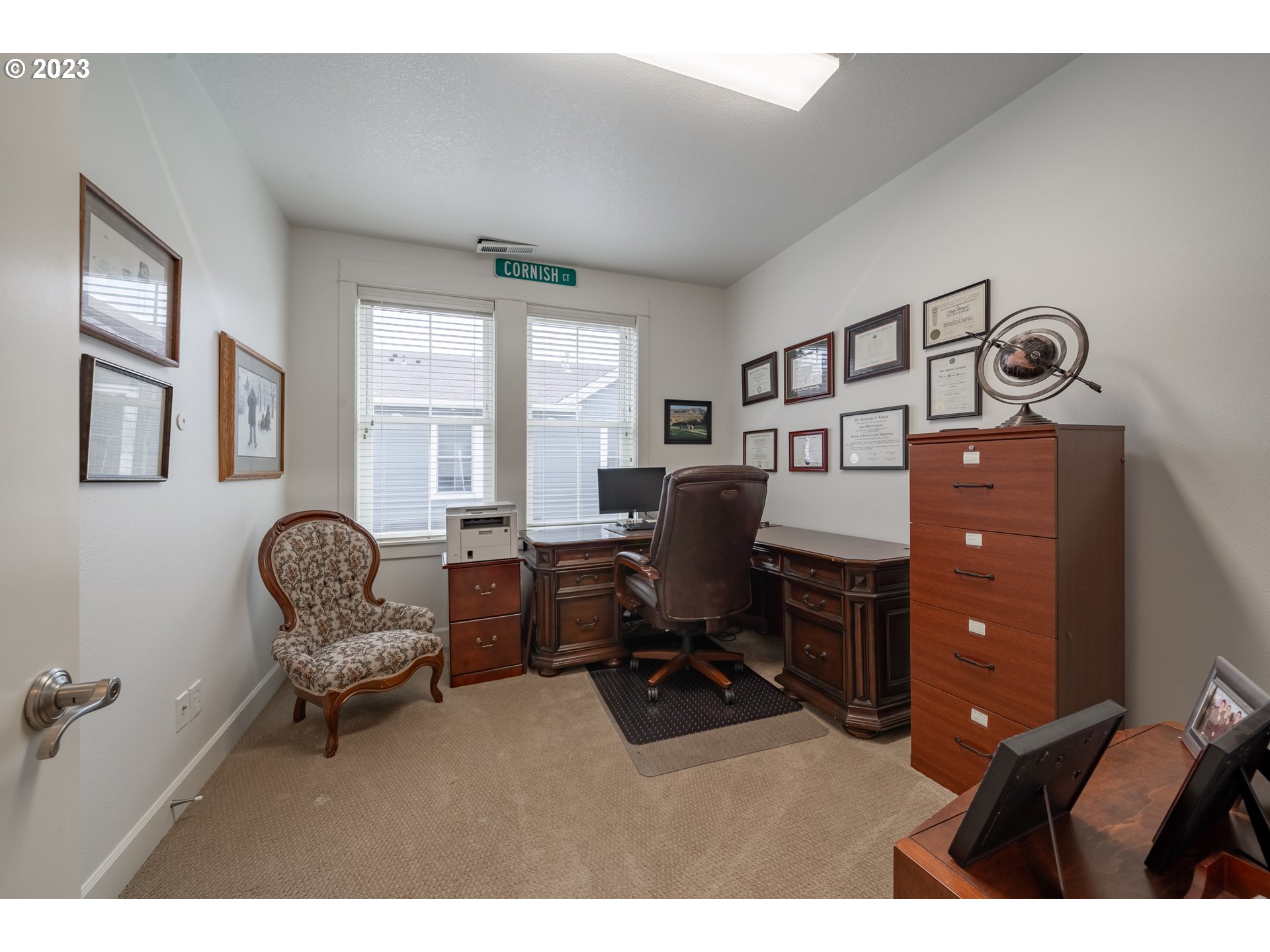 4117 Northwest 77th Avenue Camas, WA 98607 - Photo 24 of 38 a workspace with furniture and window