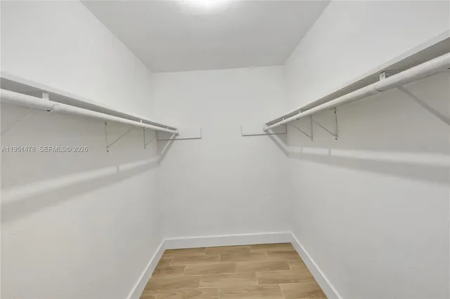 $1,750 | 1939 Jefferson Street, Unit 302, Hollywood, FL 33020