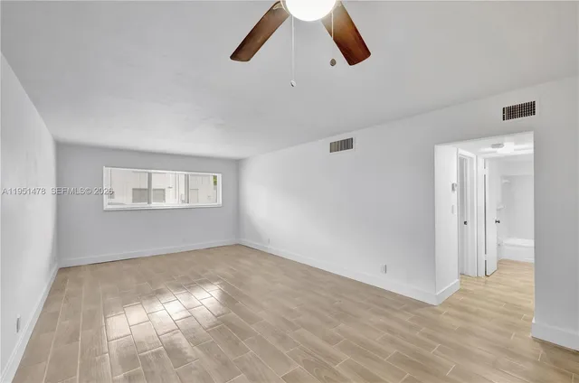 $1,750 | 1939 Jefferson Street, Unit 302, Hollywood, FL 33020