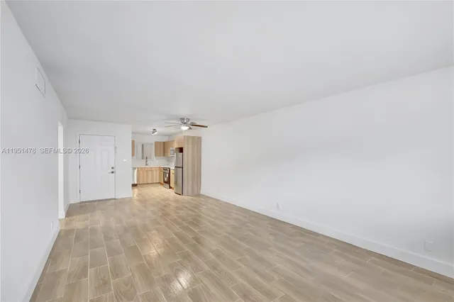 $1,750 | 1939 Jefferson Street, Unit 302, Hollywood, FL 33020