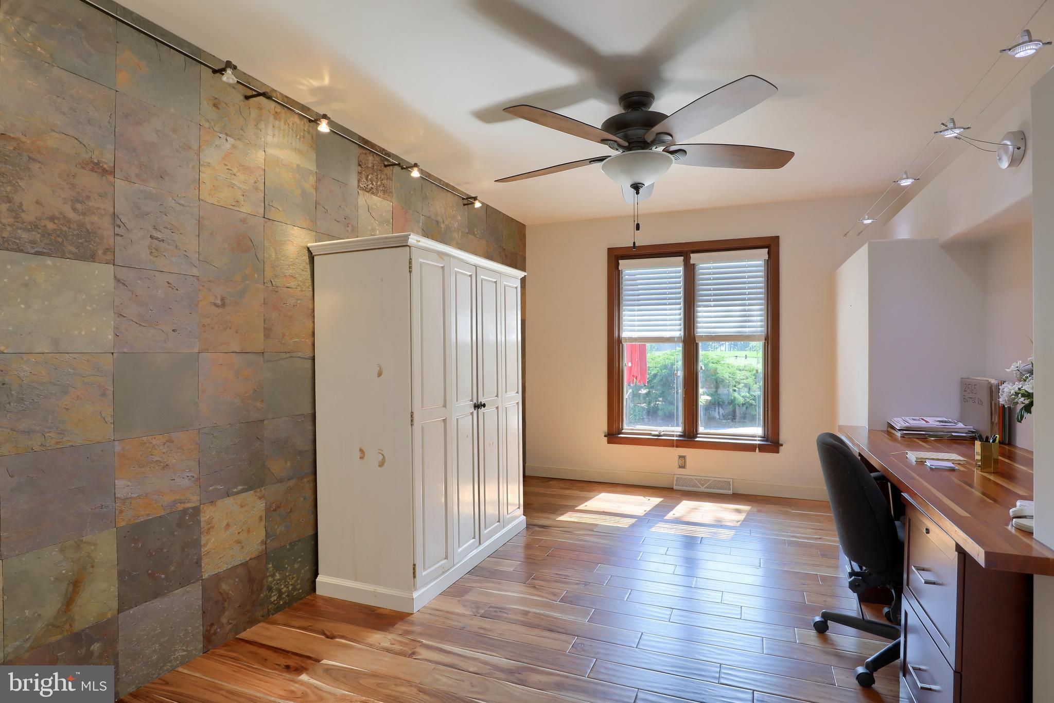 2565 Butter Road Lancaster, PA 17601 - Photo 46 of 100