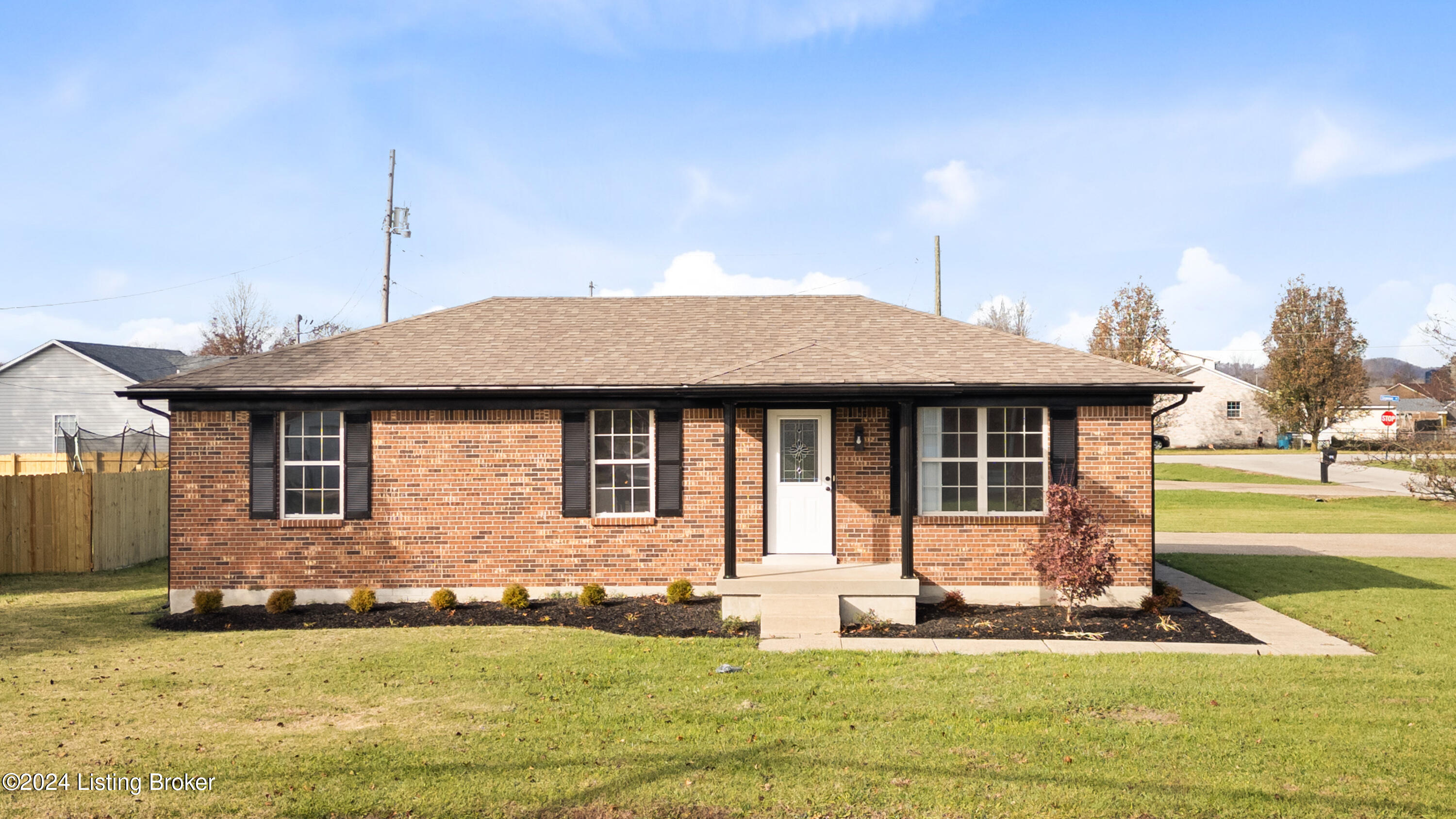 896 Beech Grv Road Shepherdsville, KY 40165 - Photo 1 of 27 896 Beech Grove Rd.