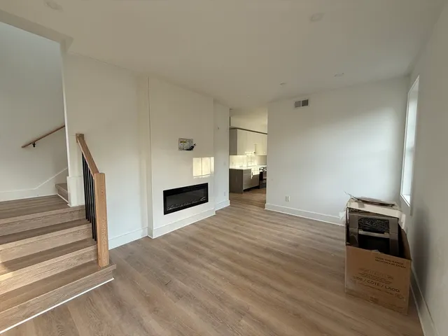 $5,600 | 49 Chase Street, Unit 3, Newton, MA 02459