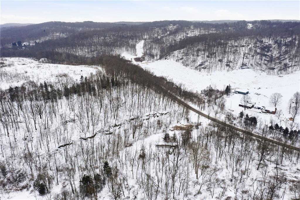 1558 Blackhawk Road Darlington, PA 16115 - Photo 9 of 17