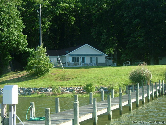 225 Warehouse Cove Road Cobbs Creek, VA 23035 - Photo 40 of 42