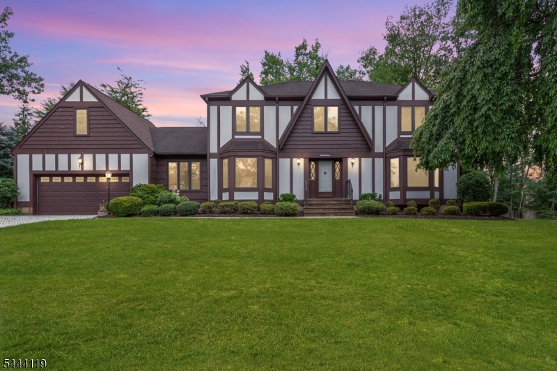 23 Puddingstone Way Florham Park, NJ 07932 - Photo 2 of 41