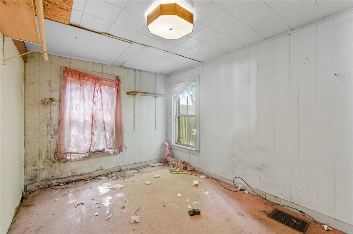 81 North Street Northfield, VT 05663 - Photo 16 of 25