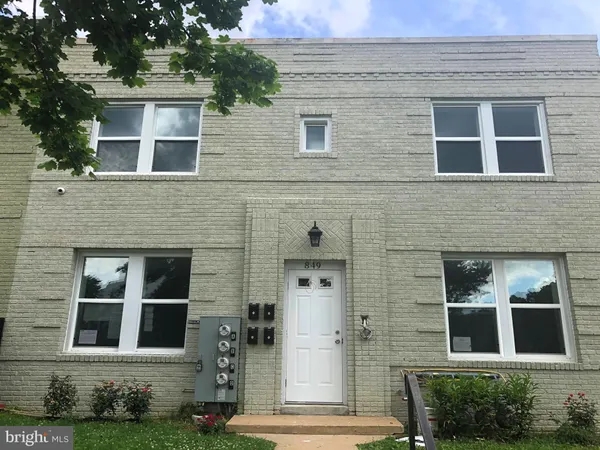 $1,600 | 849 19th Street Northeast, Unit B, Washington, DC 20002