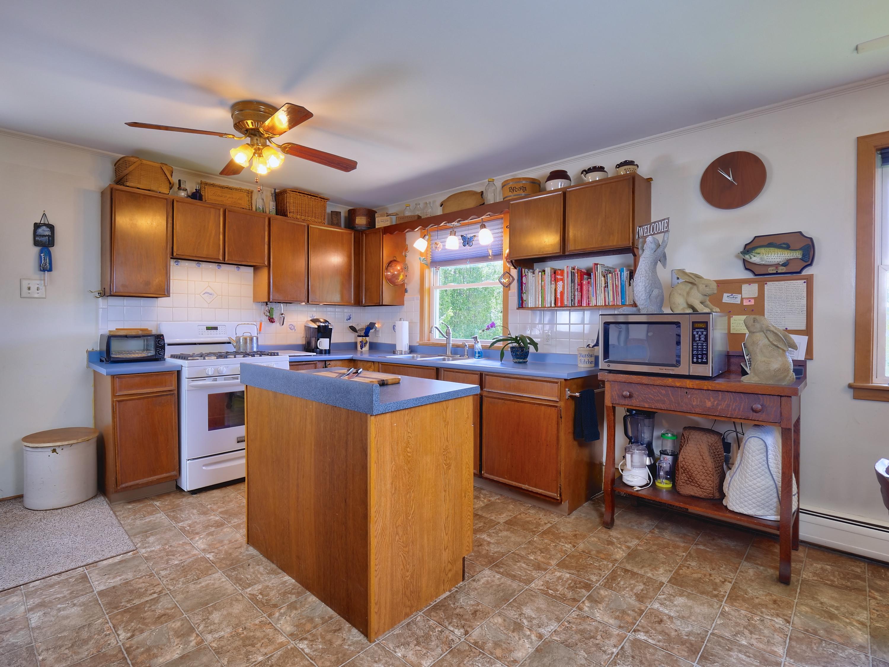 123 Horse Point Road Tenants Harbor, ME 04860 - Photo 11 of 34 _1044766_67_68_69_70_71_72_Balancer