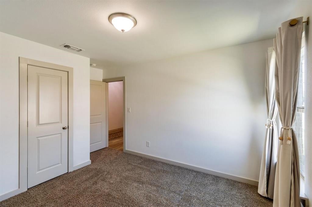 6830 57th Street Lubbock, TX 79407 - Photo 10 of 40