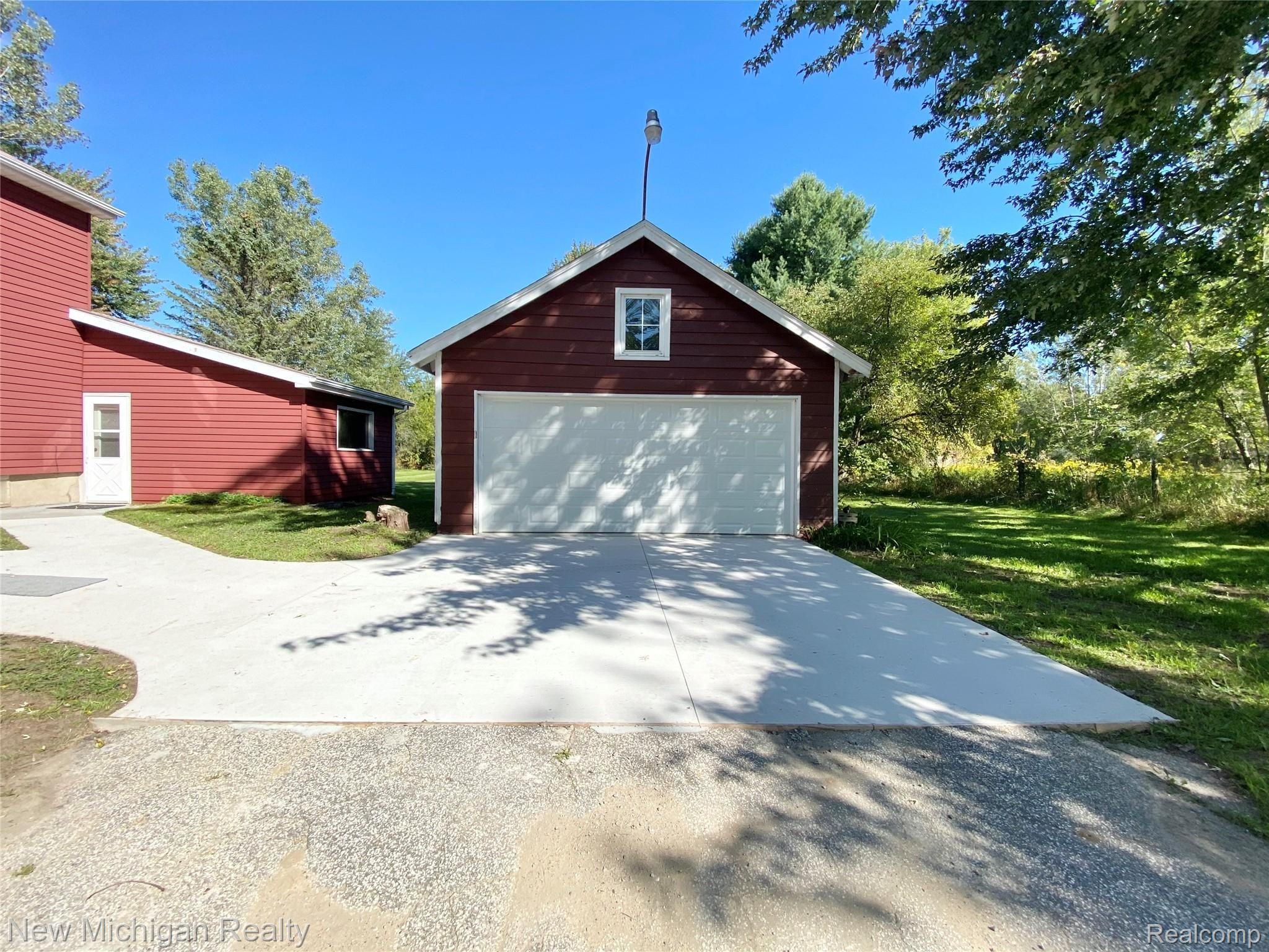 14158 North Genesee Road Clio, MI 48420 - Photo 28 of 40 6F0A58C1-F9CF-4BF1-B081-9F7F50DF8E6B.jpeg