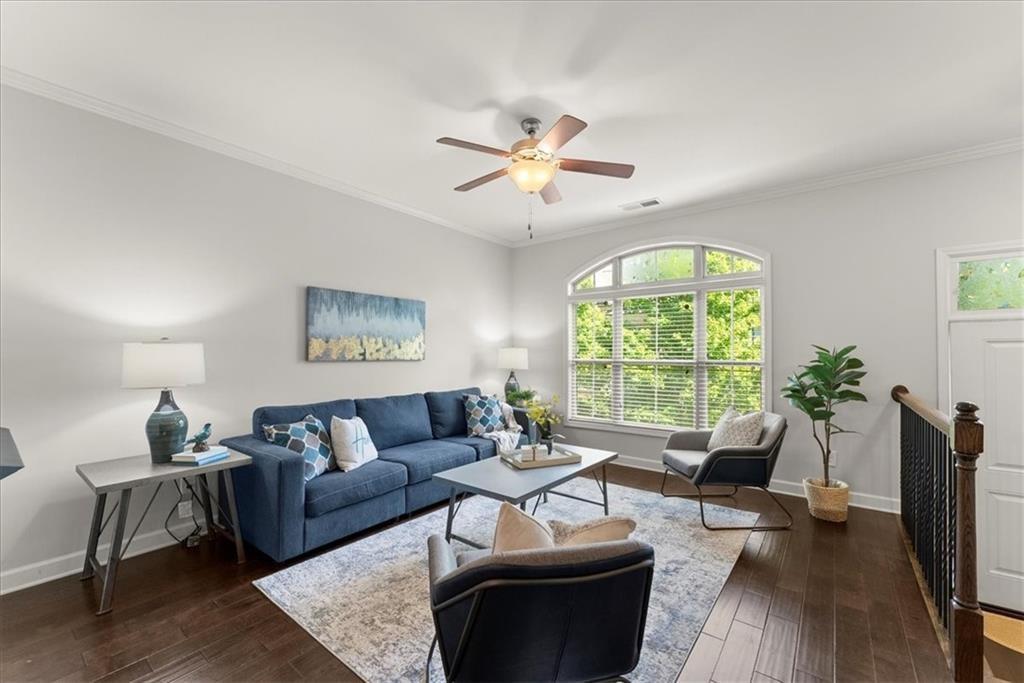 7528 Highlands Point Atlanta, GA 30328 - Photo 4 of 34