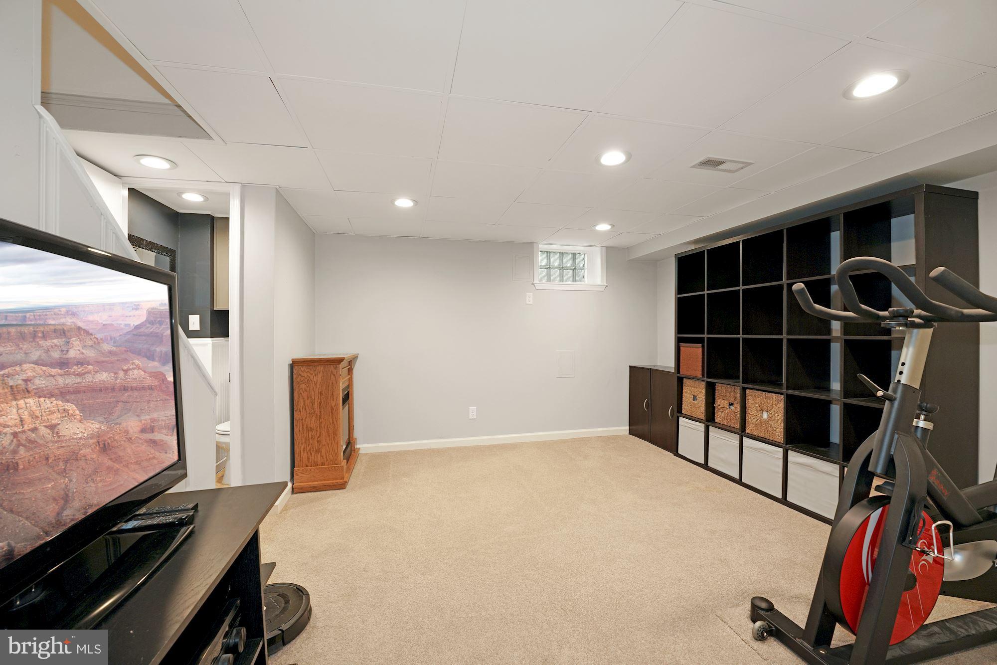 3528 Beech Avenue Baltimore, MD 21211 - Photo 23 of 31 Family Room