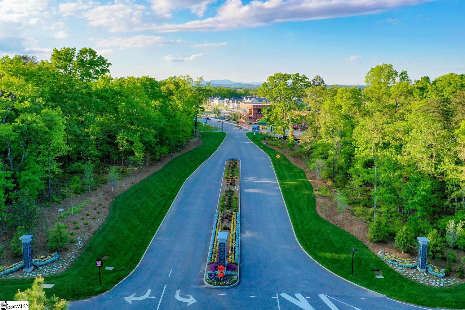 105 Bowman Road Greenville, SC 29615 - Photo 3 of 16
