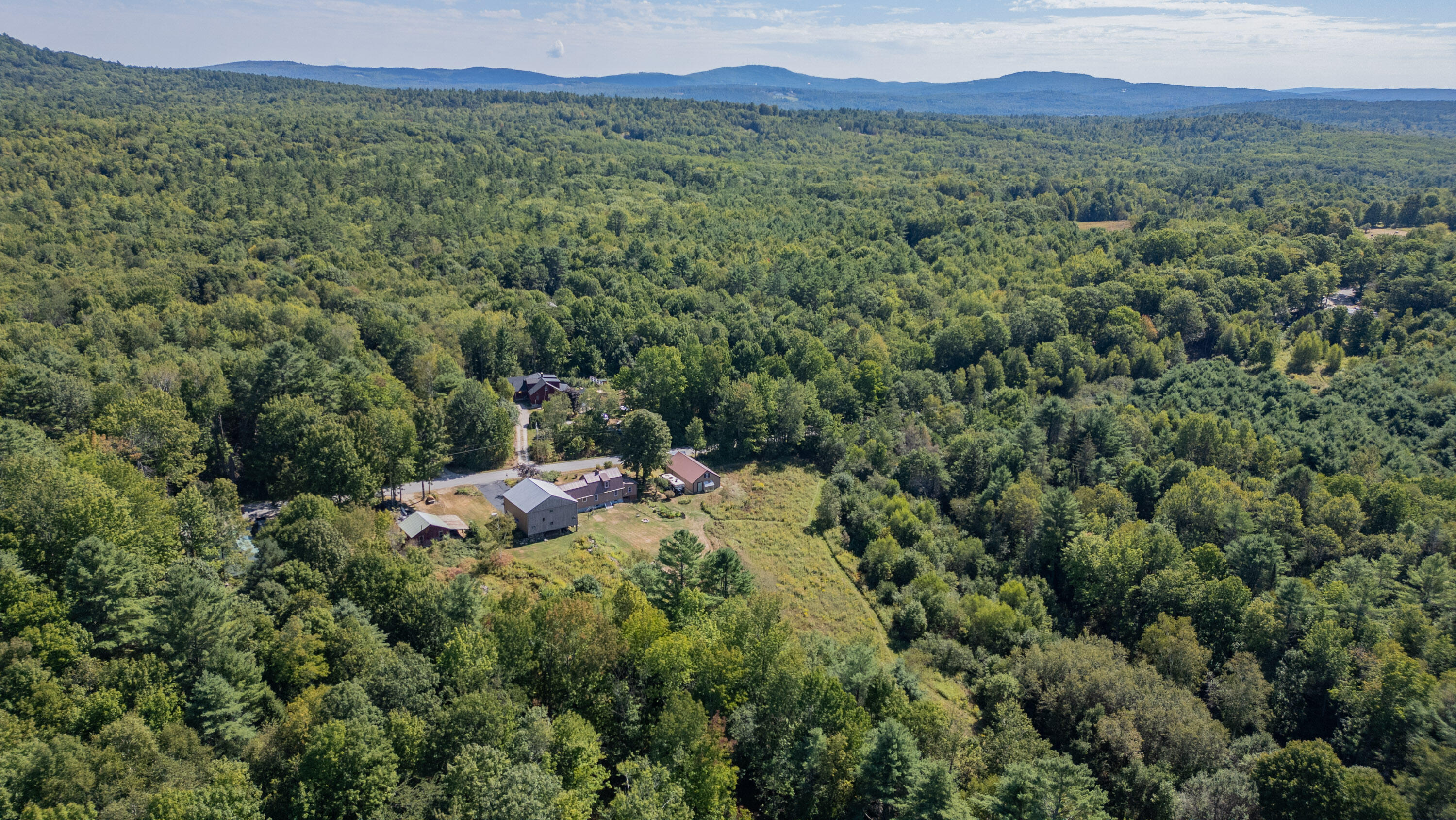976 Crockett Ridge Road Norway, ME 04268 - Photo 5 of 112 20250902gp-60012