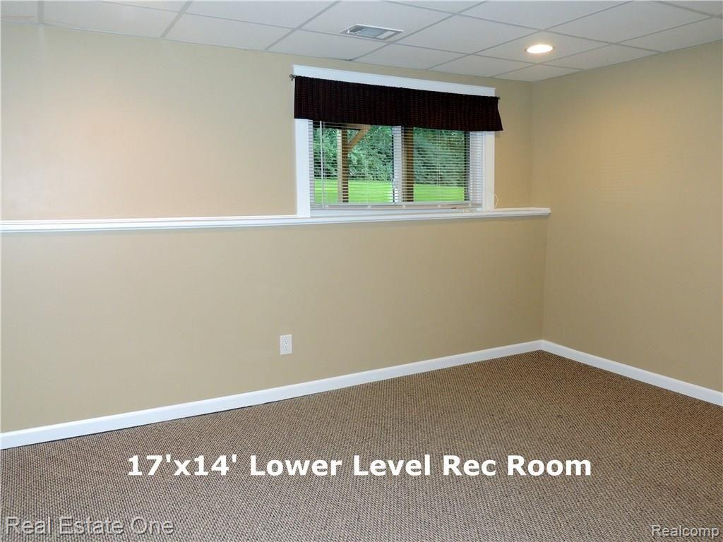 1018 Willow Grove Court, Unit 137 Rochester, MI 48307 - Photo 19 of 32