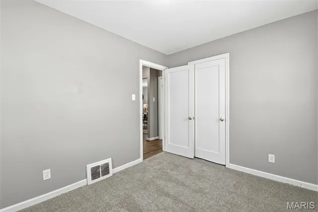 $184,900 | 10753 St Stephen Lane, St. Ann, MO 63074