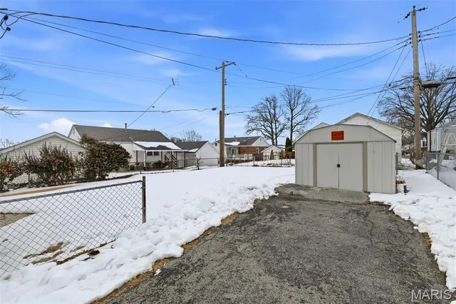 $184,900 | 10753 St Stephen Lane, St. Ann, MO 63074