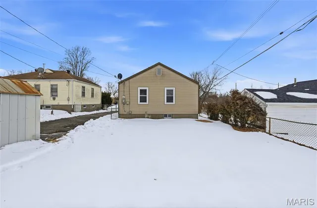 $184,900 | 10753 St Stephen Lane, St. Ann, MO 63074