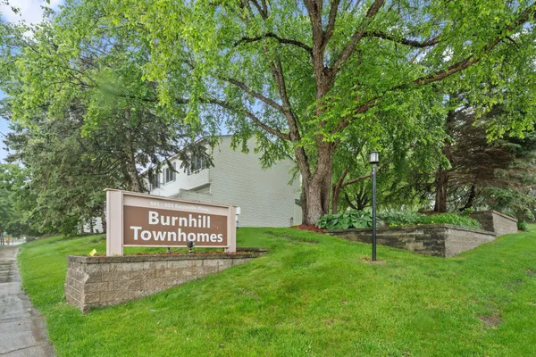 $210,000 | 695 East Burnsville Parkway, Unit 19, Burnsville, MN 55337