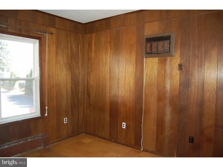 718 Brookhaven Road Wallingford, PA 19086 - Photo 11 of 25 Bedroom - Main