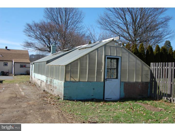 718 Brookhaven Road Wallingford, PA 19086 - Photo 18 of 25 Garden