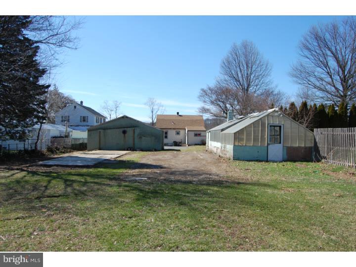 718 Brookhaven Road Wallingford, PA 19086 - Photo 24 of 25 View in Back