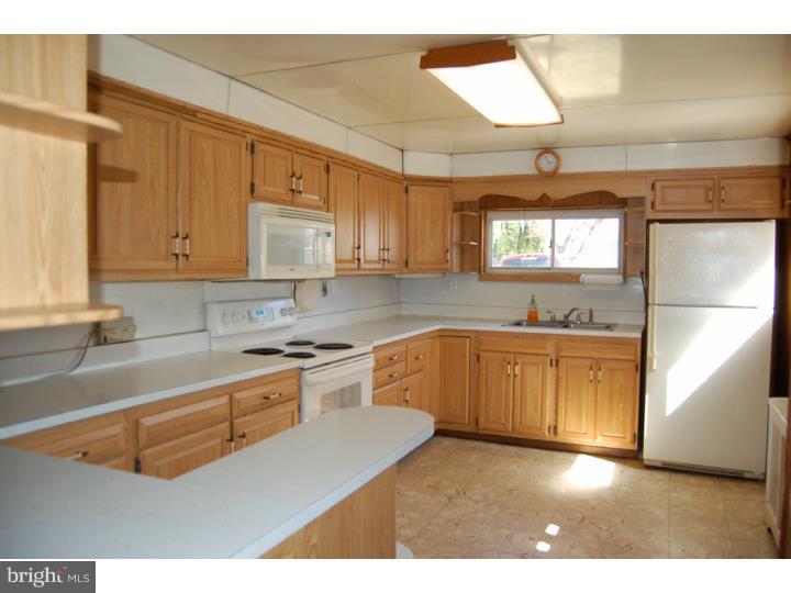 718 Brookhaven Road Wallingford, PA 19086 - Photo 9 of 25 Kitchen