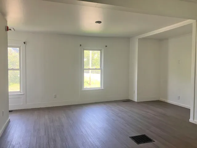 $269,000 | 49 Winter Street, Hardwick, VT 05843