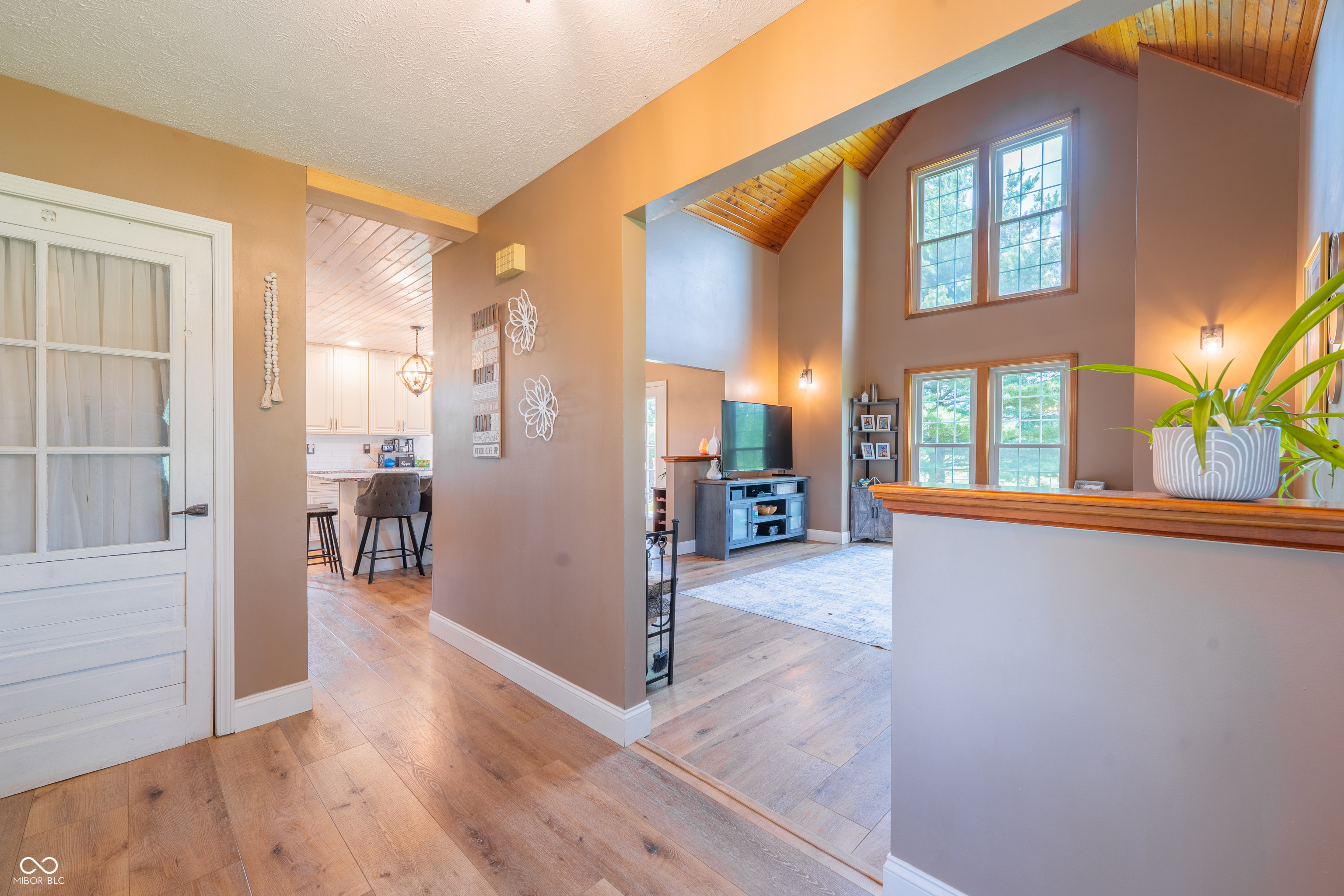 5015 Maple Grove Road Martinsville, IN 46151 - Photo 4 of 49