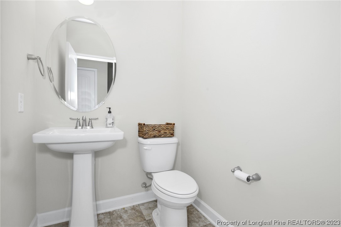 6813 Hunters Den Road Hope Mills, NC 28348 - Photo 15 of 38 Gallery Image 15