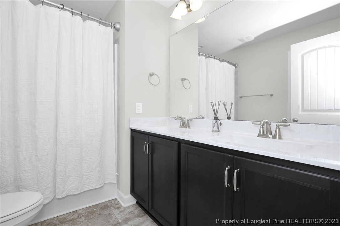 6813 Hunters Den Road Hope Mills, NC 28348 - Photo 29 of 38 Gallery Image 29