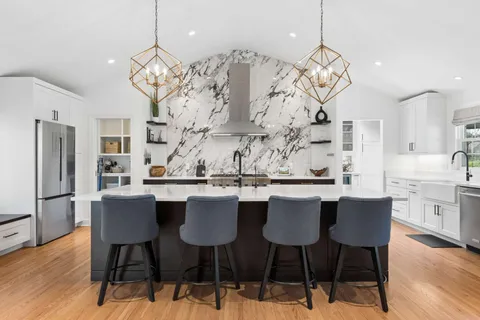 $2,490,000 | 4401 Curtiswood Circle, Nashville, TN 37204