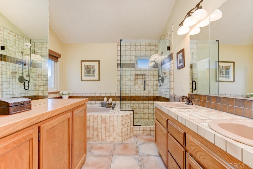 2222 Silver Peak Place Encinitas, CA 92024 - Photo 20 of 32