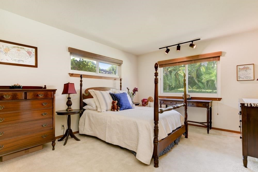 2222 Silver Peak Place Encinitas, CA 92024 - Photo 23 of 32