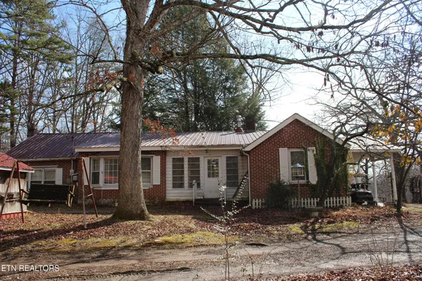 5715 South York Highway, Clarkrange, TN 38553