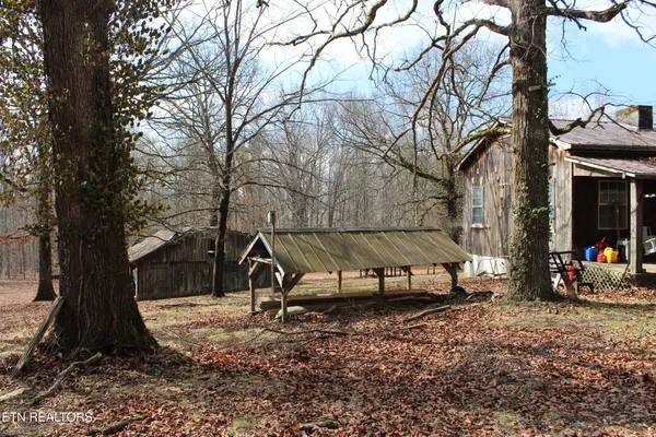 5715 South York Highway, Clarkrange, TN 38553