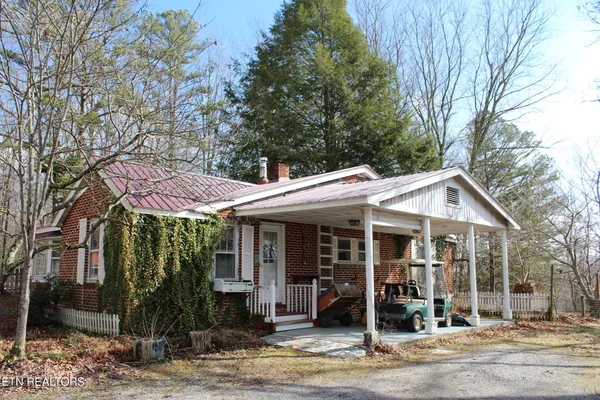 5715 South York Highway, Clarkrange, TN 38553