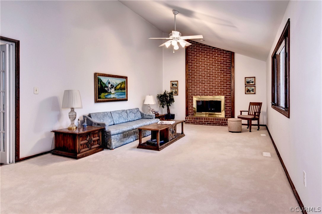 Large Family Room with Vaulted Ceilings and Tons o