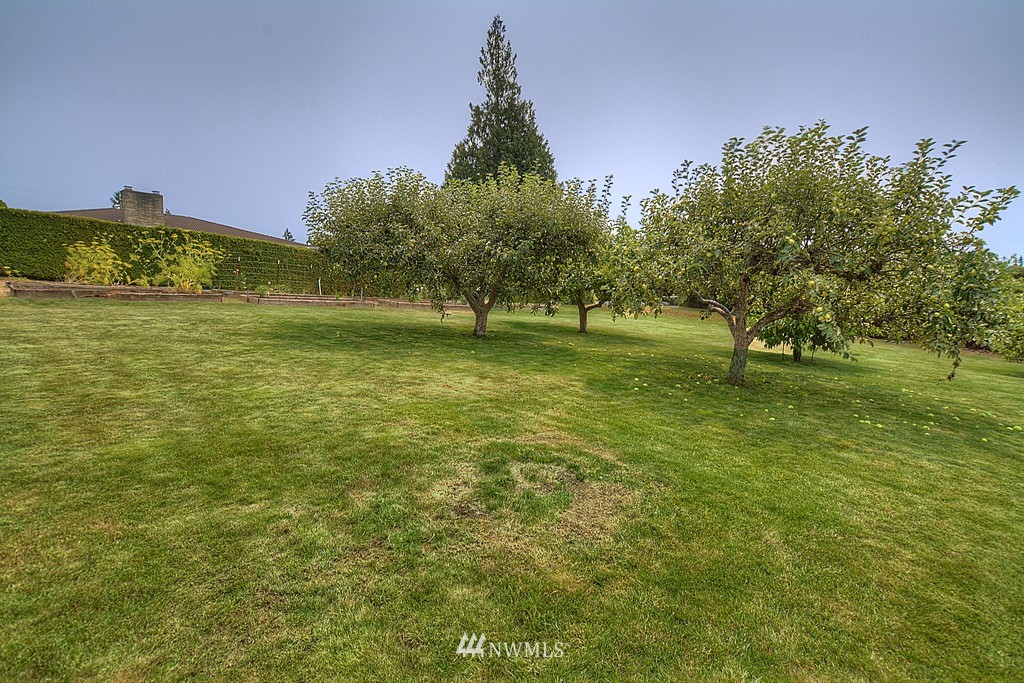 18384 Ridgefield Road Northwest Shoreline, WA 98177 - Photo 22 of 25 Gallery Image 22