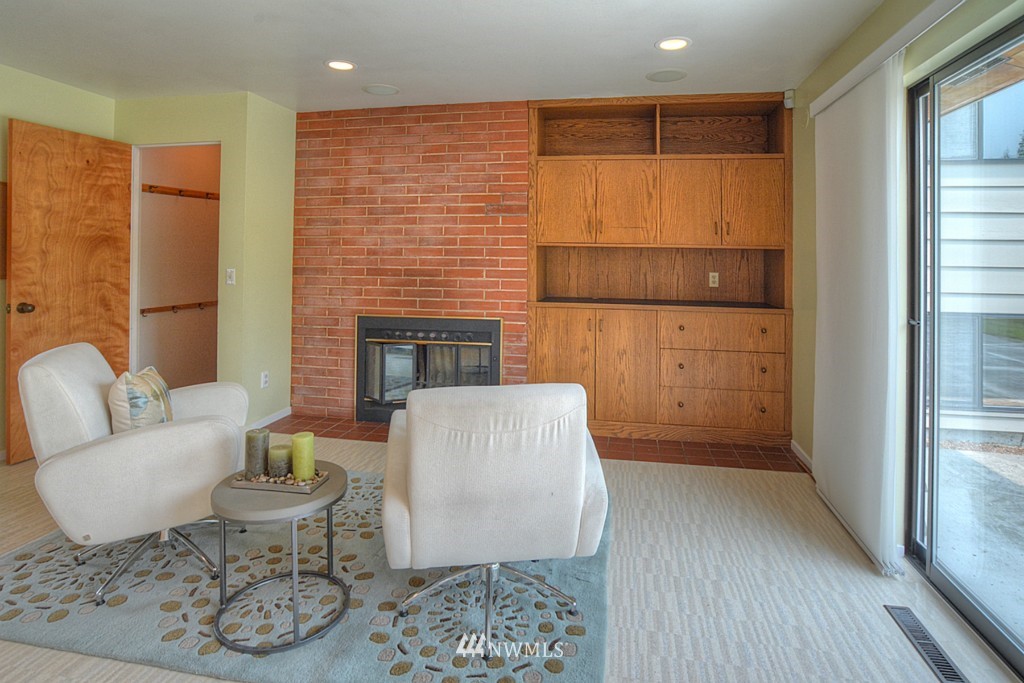 18384 Ridgefield Road Northwest Shoreline, WA 98177 - Photo 8 of 25 Gallery Image 8