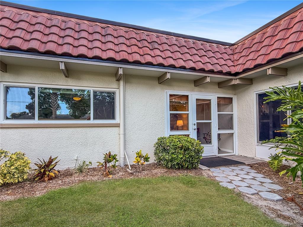 1701 Pinehurst Road, Unit 2D Dunedin, FL 34698 - Photo 3 of 30