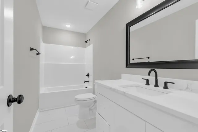 $329,000 | 180 West Griffith Street, Woodruff, SC 29388