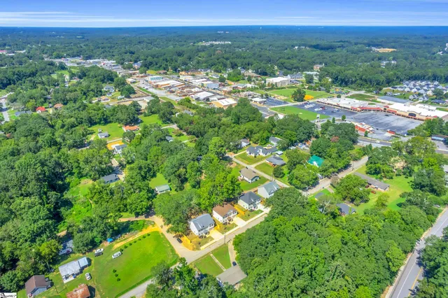$329,000 | 180 West Griffith Street, Woodruff, SC 29388